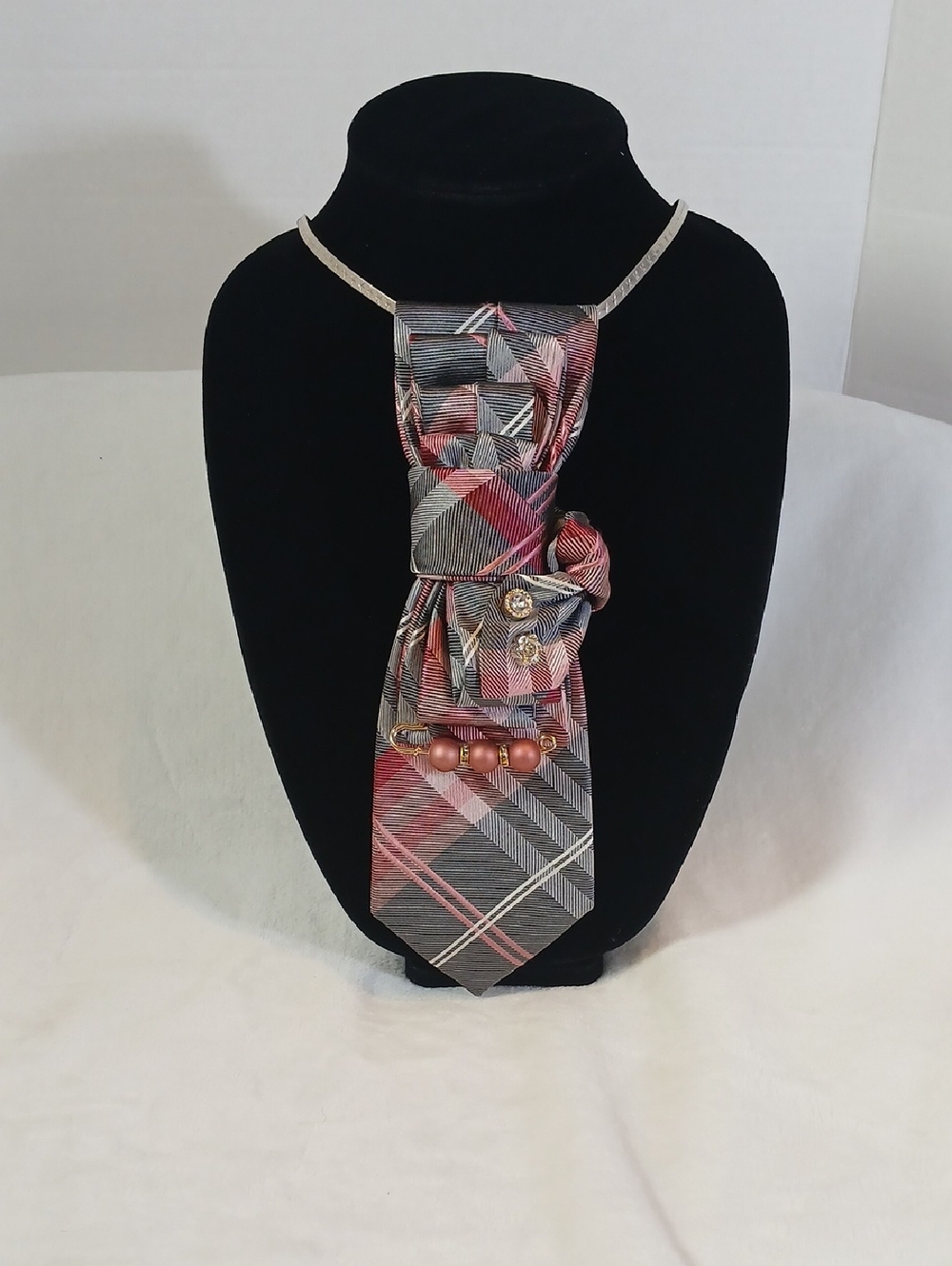 Geoffrey Beene Women's Decorative Pink/Gray Necktie